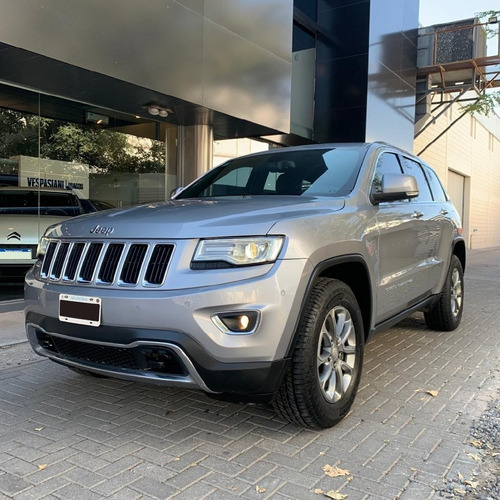 Imagen 2 de 9 de Jeep Grand Cherokee