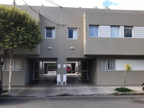 Imagen 1 de 11 de Ph 2 Ambientes Moderno Con Cochera Patio Barrio San Jose Oportunidad