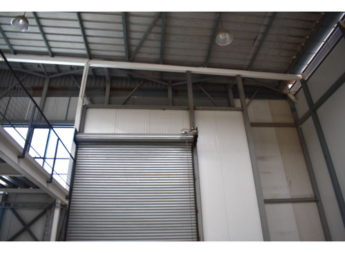 Arriendo Bodega 425,3 M2 + 69,24 M2 De Altillo, Av. La Monta