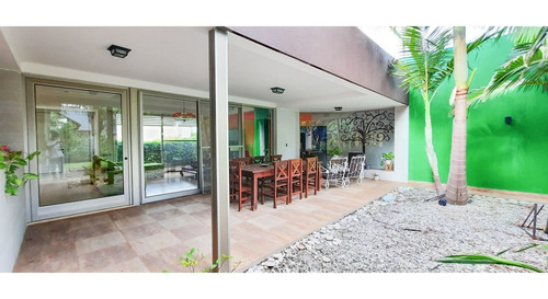 Imagen 19 de 24 de Casa De Una Planta En Miraflores