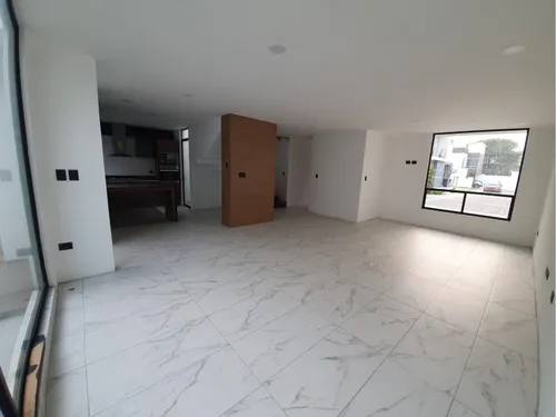 Casa En Venta En La Carcaña