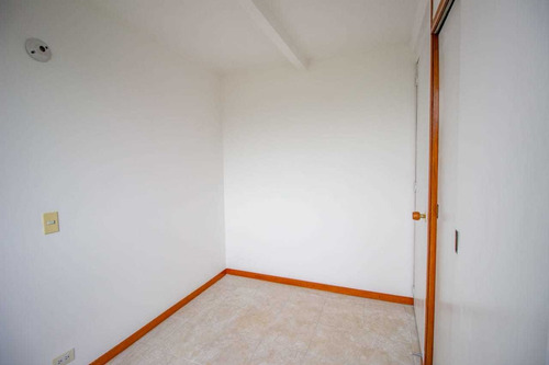 Vendo Apartamento Fuente Azul Pilarica Piso Alto
