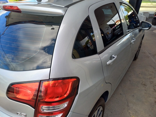 Imagen 6 de 15 de Citroen C3 1.6 2017 Gnc Permuto Financio Feel Live Shine