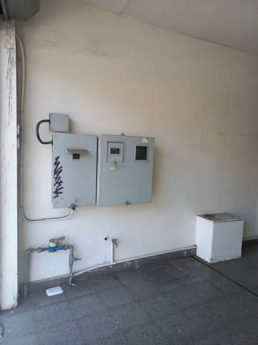 Inversionistas Local Comercial 1.100 M² Con Montacargas 