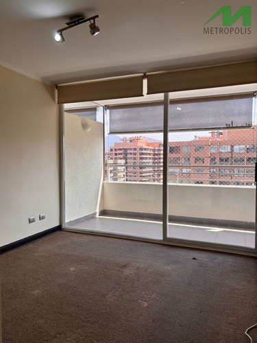 Departamento En Venta De 2 Dorm. En Las Condes
