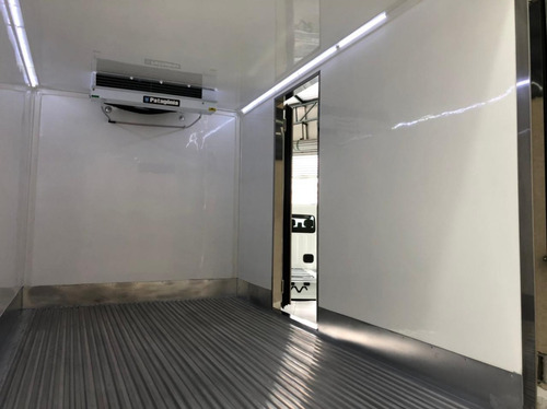 Imagem 9 de 14 de Renault Master 2.3 2022 Baú Refrigerado