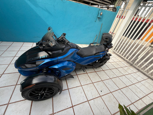 Can Am Spyder 990