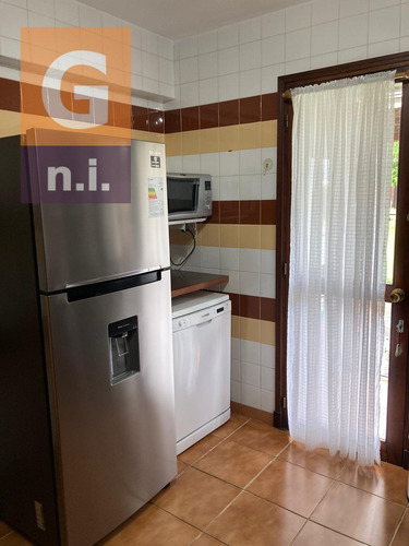 Apartamento En Punta Del Este (playa Mansa) - 4562