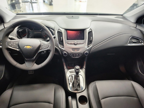 Imagen 3 de 11 de Cruze 5p Lt 1.4t At Bv