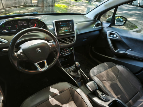 Peugeot 2008 1.6 Feline