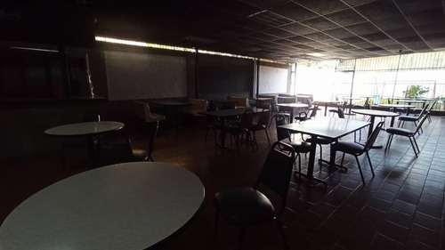 Imagen 2 de 15 de En Venta Local Comercial En Puerto La Cruz Con Excelente Ubicación Estratégica Situada En La Av De Pozuelos