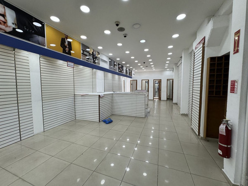 Locales Comerciales Alquiler Isabel Aguiar, Herrera, Santo Domingo