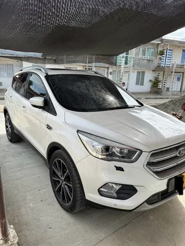 Ford Escape 2.0 Titanium