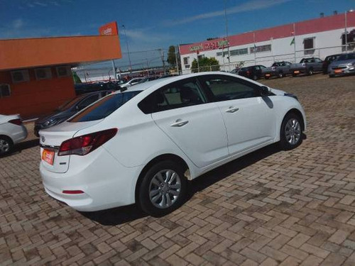 Imagem 7 de 9 de Hyundai Hb20s 1.6 Comfort Plus 16v Flex 4p Automático