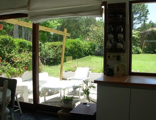 Imagen 20 de 30 de Venta De Casa De 4 Dormitorios En Pinares