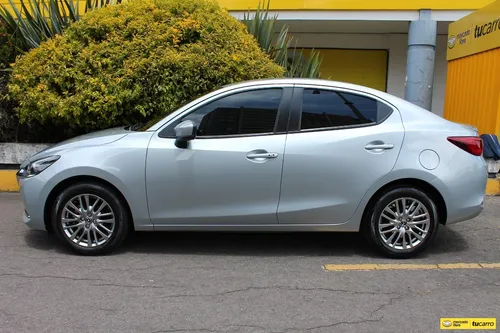 Mazda 2 1.5 Grand Touring Lx Sedan