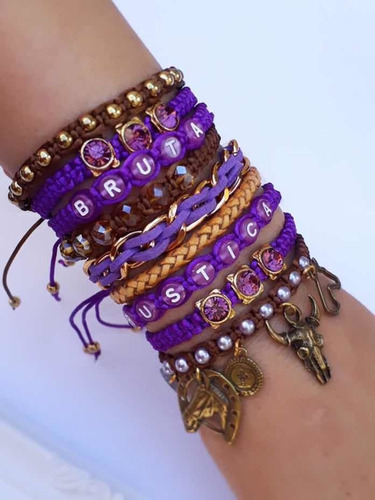 Imagem 3 de 10 de Mix De Pulseiras Ajustáveis De Couro Com Corrente E Pingente