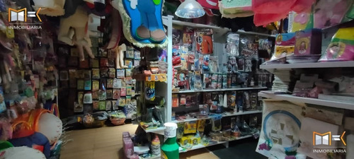 Imagen 8 de 28 de Mk Inmobiliaria Vende Fondo De Comercio De Piñatería En La Ciudad Comercial La Cascada, Los Teques / 04126968207