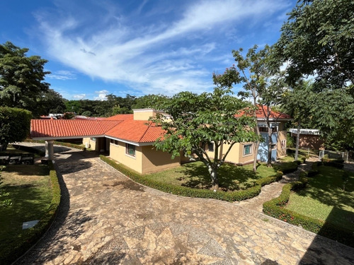 Imagen 2 de 30 de Casa En Venta/renta Con Terreno De 2,600 M2 Con Entrada Dire