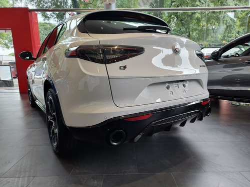 Alfa Romeo Stelvio 2.0 280cv At Q4 Veloce