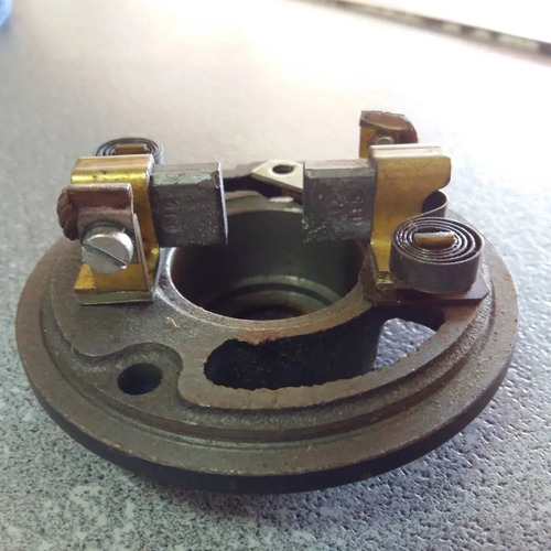 Tapa De Dinamo Vw Escarabajo Brasilia Kombi Con Carbones