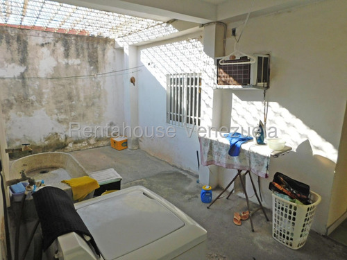 Venta Hermosa Conservada Acogedora Casa En La Urb La Fundación Mendoza Consta De Un Amplio Jardín Barquisimeto Agente Inmobiliario De Confianza Mehilyn Perez