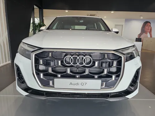 Audi Q7 S Line Mhev