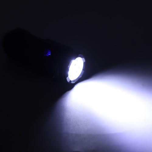 Lanterna Pequena Mini Led Portátil Recarregável De Longo Alc