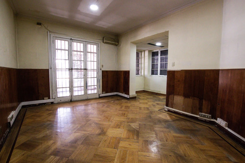 Gran Casa Comercial // Providencia (79669)