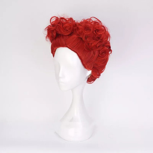 Uma Peruca E Um Boné, Cabelo Vermelho, Traje De Queen Hearts