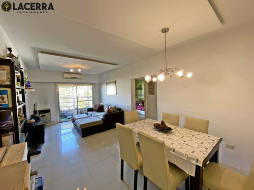 Imagen 2 de 28 de Depto 3 Amb. Con Doble Cochera En Venta