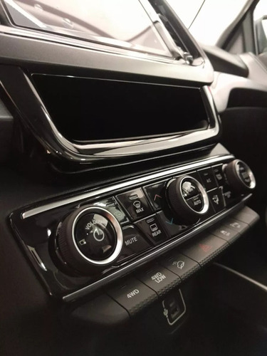 Fiat Toro 1.8 170 E-torq Evo Freedom At6