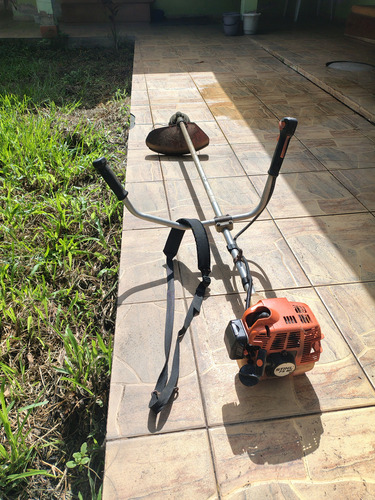 Roçadeira Sthil Fs80 A Combustão (Usado)