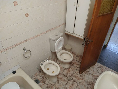 Departamento Tipo Casa En Venta Con Permuta En Lanus Este
