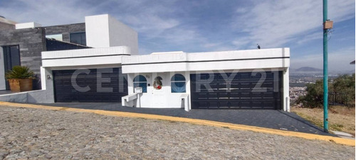 Casa En Venta En Pedregal De Echegaray, Naucalpan, Estado De México