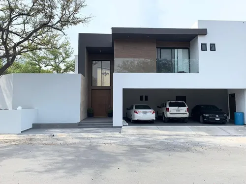 Casa En Venta En Bosque Residencial Santiago Nuevo Leon