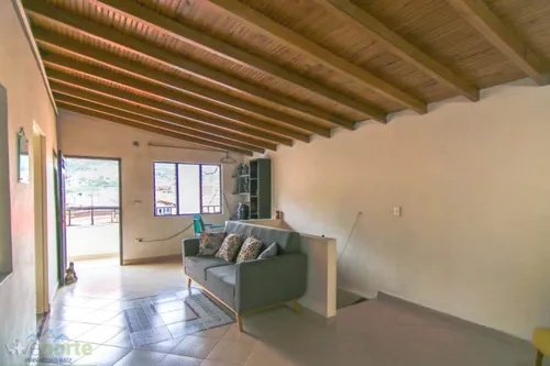 Casa En Venta En Barrio Mesa. Cod V12744