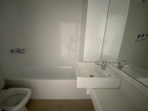 Imagen 6 de 15 de Venta Con Renta · Apto Profesional · Monoambiente · Sum Con Parrilla · Laundry