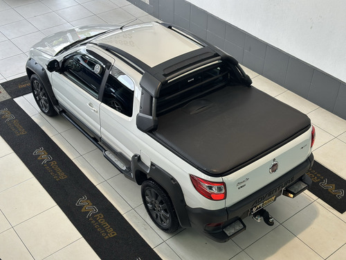 Fiat Strada 1.8 MPI ADVENTURE CD 16V FLEX 3P MANUAL