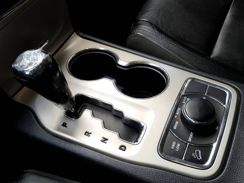 Imagem 14 de 15 de Jeep Grand Cherokee 3.6 Limited 4x4 V6 24v Gasolina 4p
