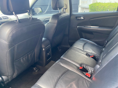 Fiat Freemont 2.4 Emotion 5p