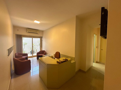 Consultorio Odontologico En Venta En Monte Castro