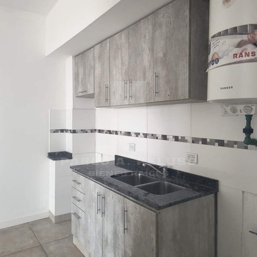 Departamento Monoamiente En Moreno. Zona Oeste, Buenos Aires