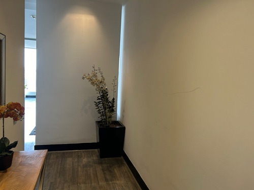Venta De Hermoso Departamento W, Residences