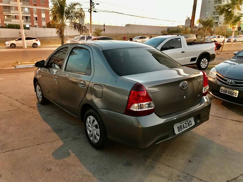 Imagem 4 de 11 de Toyota Etios 2019 1.5 16v X Aut. 4p