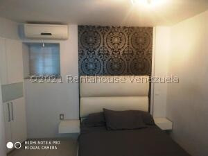 Imagen 3 de 10 de Apto En Venta Lomas De Las Mercedes 22-4471 Caro Fermoso 0424 2083128