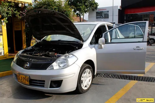Nissan Tiida 1.8 Miio 4p At