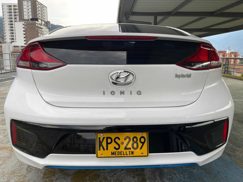 Imagen 4 de 12 de Hyundai Ioniq 2019 1.6 Limited
