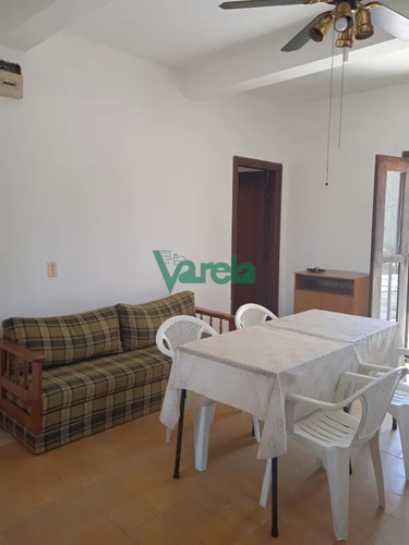 2 Apartamentos Y 2 Locales Comerciales En Atlántida