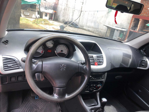 Peugeot 207 1.4 Sedan Xs 2012